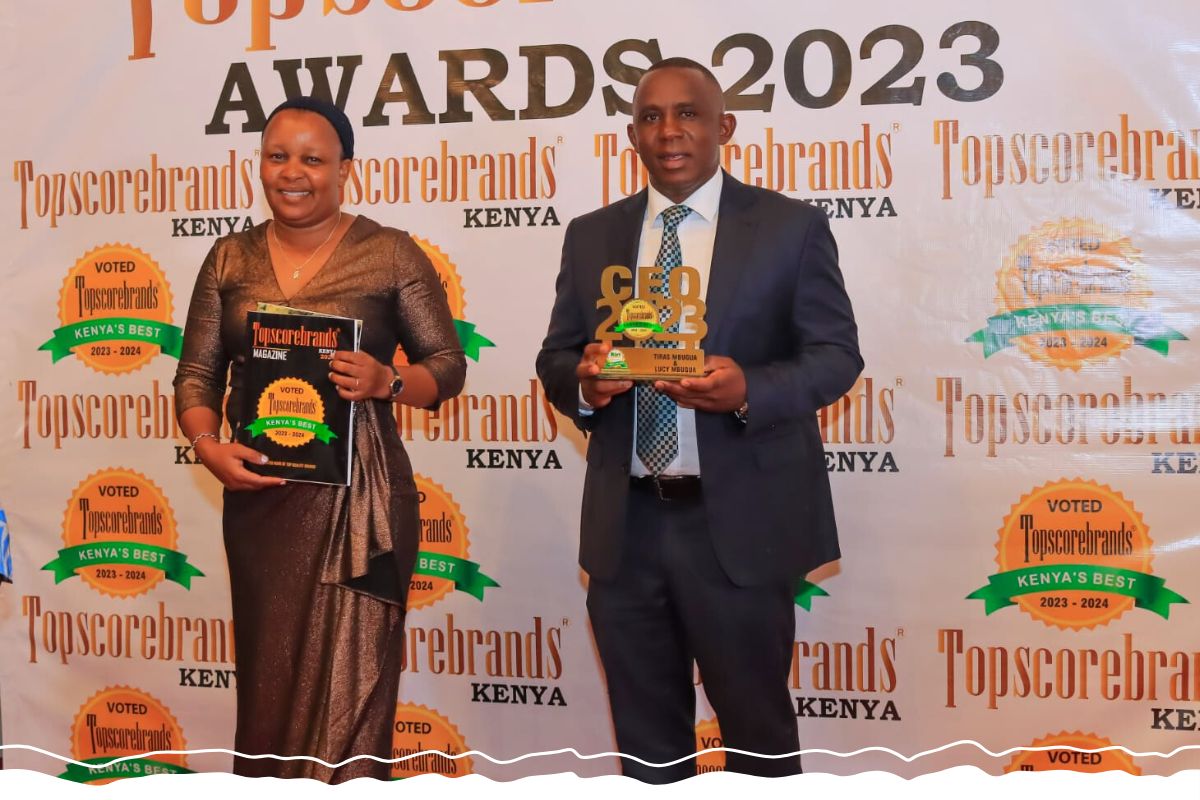 Tiras (right) received an award for producing Kenya’s most affordable, top-quality maize flour.